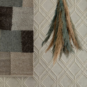 Bosie Jango Small Geometric Iovry Rug