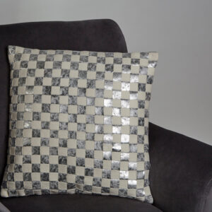 Bosie Kensington Townhouse Square Ivory And Silver Check Cushion