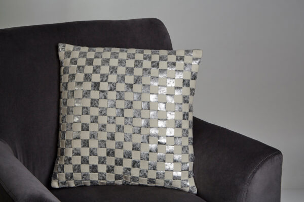Bosie Kensington Townhouse Square Ivory And Silver Check Cushion