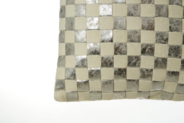 Bosie Kensington Townhouse Square Ivory And Silver Check Cushion