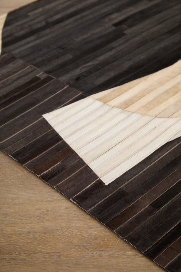 Bosie Safira Small Abstract Hair On Leather Rug