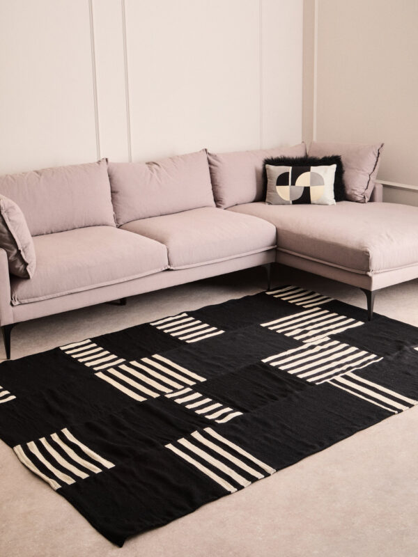 Bosie Black And White Rug