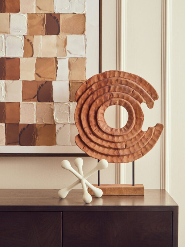 Prato Ivory Finish Jack Sculpture