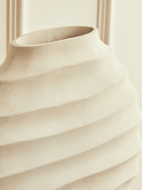 Mira Large Ivory Finish Rippled Round Vase