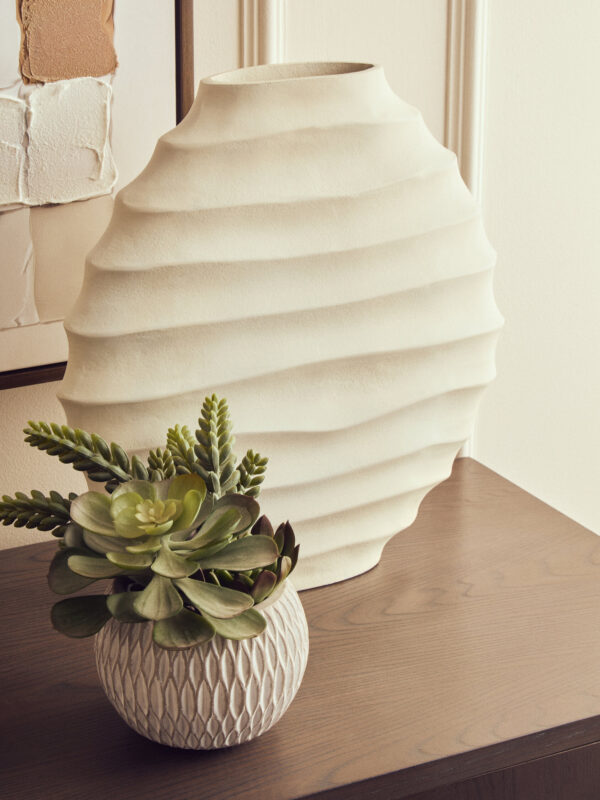 Mira Large Ivory Finish Rippled Round Vase