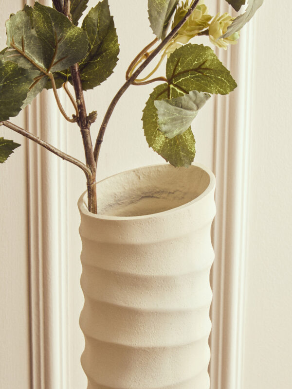 Mira Small Ivory Finish Rippled Vase