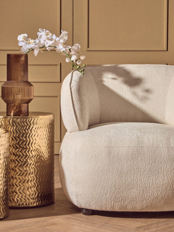 Dasha Ivory Textured Curved Chair