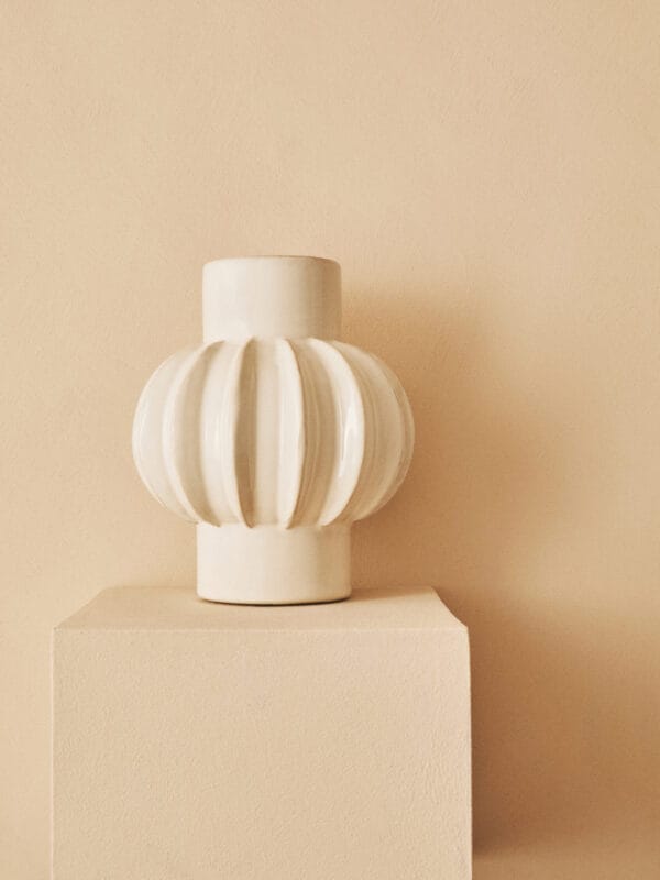 Kondo Cream Bubble Vase