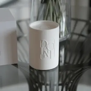 Dolni Large White Ceramic 600g Amber & Patchouli Candle
