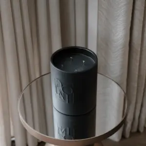 Dolni XL Black Ceramic 2200g Tuberose & Sandalwood Candle