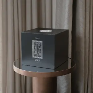 Dolni XL Black Ceramic 2200g Tuberose & Sandalwood Candle