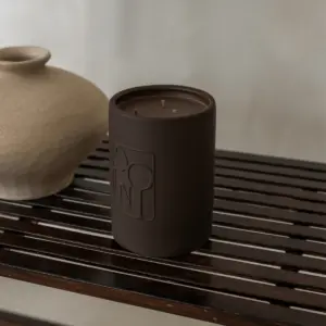 Dolni Large Brown Ceramic 600g Tobacco & Oud Candle