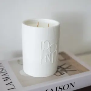 Dolni Large White Ceramic 600g Amber & Patchouli Candle