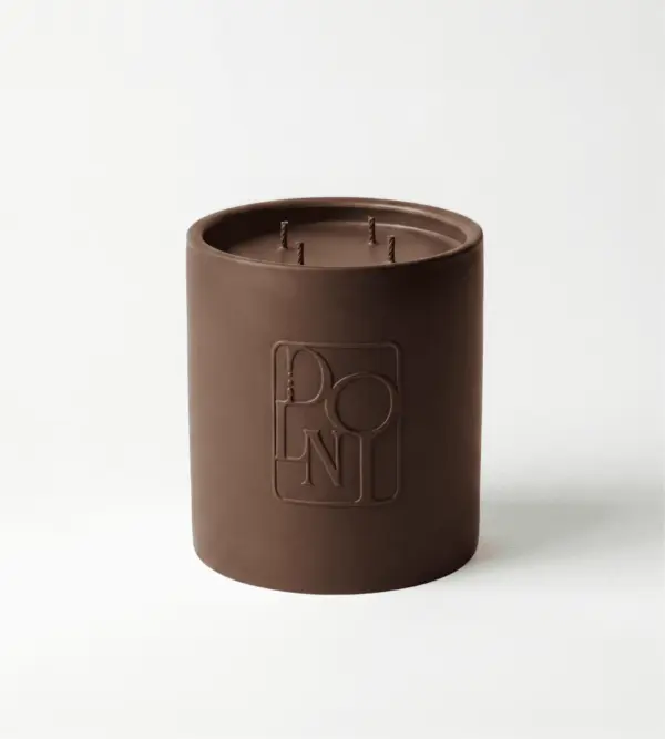 Dolni XL Brown Ceramic 2200g Tobacco & Oud Candle